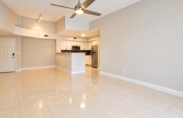 4828 N State Road 7 Gallery 2
