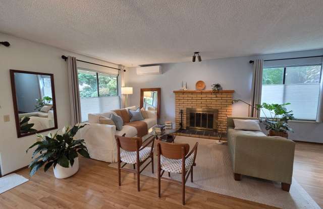 55+ Community Well Maintained Condo - Water/Sewer/Garbage Included Gallery 4
