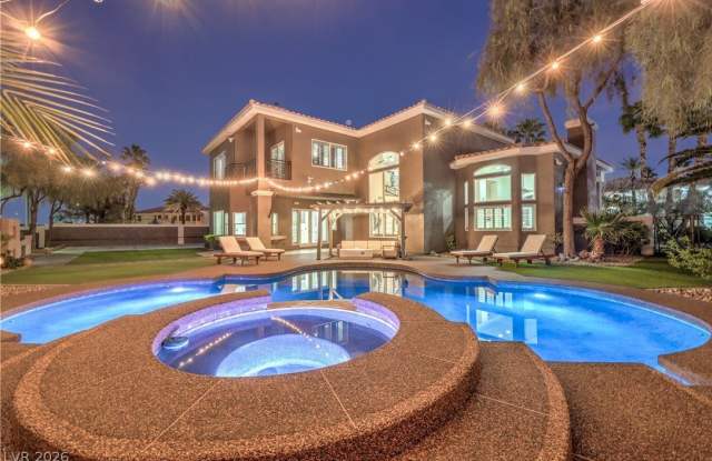 7520 Captains Harbor Drive photos photos