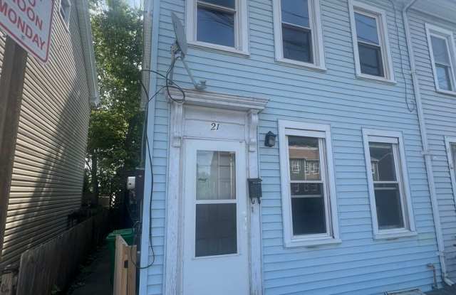 COMING SOON! -3 bedroom 1.5 townhouse in Carlisle PA! photos photos