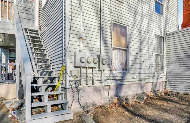 31 Cossett Street unit: 2 photos photos