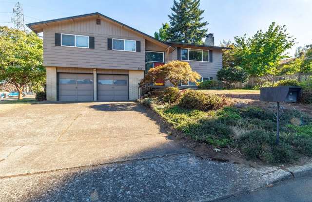 1501 NW 62nd St - 1501 Northwest 62nd Street, Vancouver, WA 98663