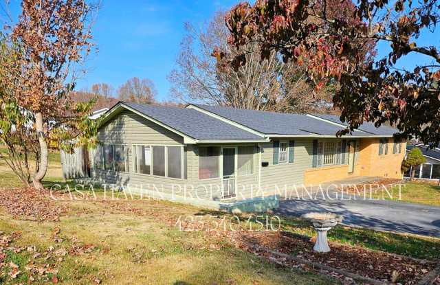 4 Bed | 1.5 Bath Home in Prime Johnson City Location! photos photos