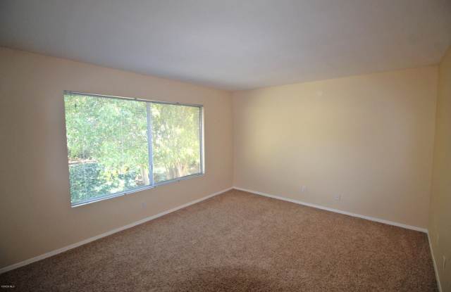 489 Serento Circle Gallery 4