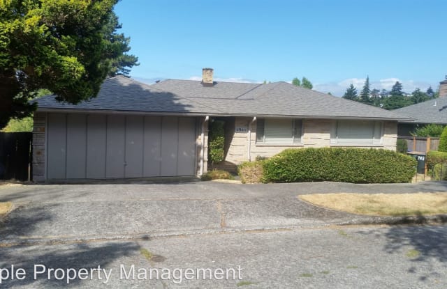 1911 31st Ave W - 1911 31st Avenue West, Seattle, WA 98199