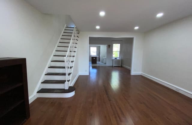 563 E GODFREY AVENUE - 563 East Godfrey Avenue, Philadelphia, PA 19120