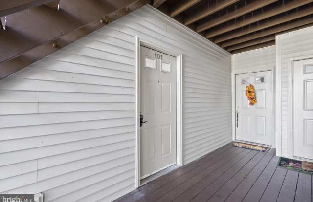 101 BUFFLEHEAD Court Gallery 2