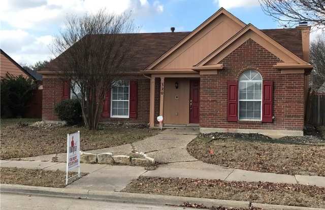 320 Pool Street - 320 Pool Street, Cedar Hill, TX 75104