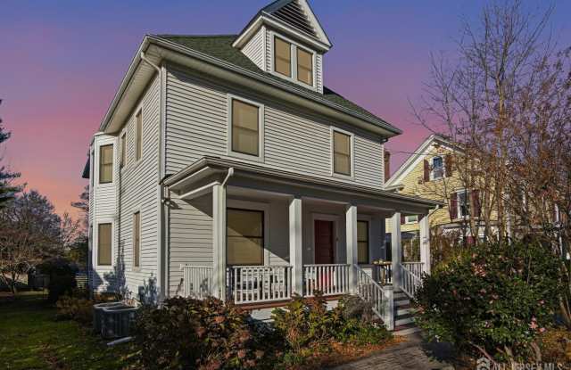 9 Academy Street - 9 Academy Street, Kingston, NJ 08540