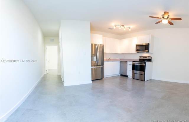 120 NE 71st St photos photos