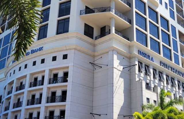 Short term ONLY luxury 2/2 condo in the heart of downtown Sarasota photos photos