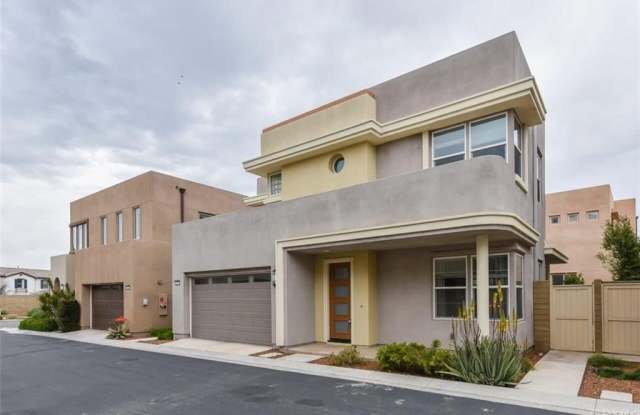152 Newall Gallery 3