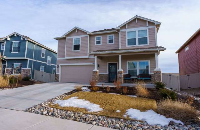 Like new in Ventana! 4 bedroom,3 bath, fenced yard. photos photos