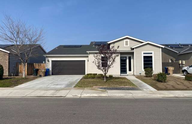 Gorgeous 4 BD 3 BA home available for rent in SW Bakersfield photos photos