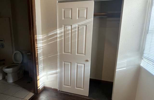 6808 Marybelle Avenue - B - 6808 Marybelle Avenue, East St. Louis, IL 62203 6808 Marybelle Avenue - B - 6808 Marybelle Avenue, East St. Louis, IL 62203