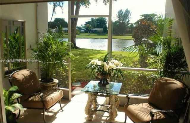 2451 SW 82nd Ave photos photos