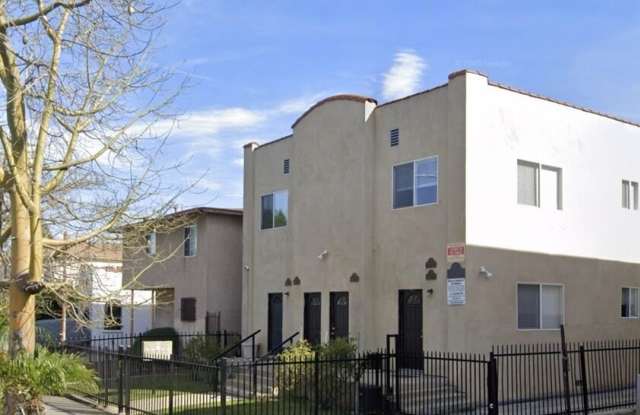 1816 S La Brea Ave unit: 1818 3/4 photos photos