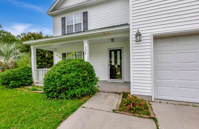 SPACIOUS HOME IN CUL-DE-SAC photos photos