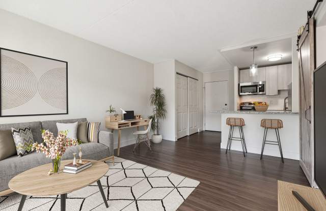 Center Square Apartments photos photos