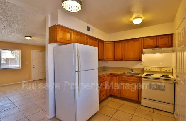 2245 W. Glenrosa Ave. photos photos