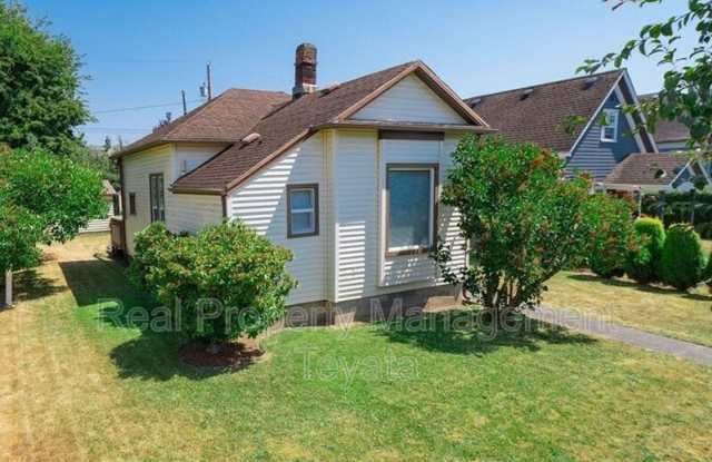 2422 Walnut St. photos photos