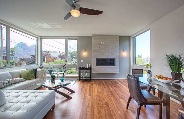 3Bd/3.5Ba Seattle Townhome Gallery 3