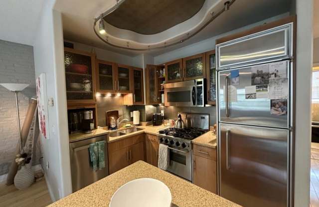 21 Bowdoin St. photos photos