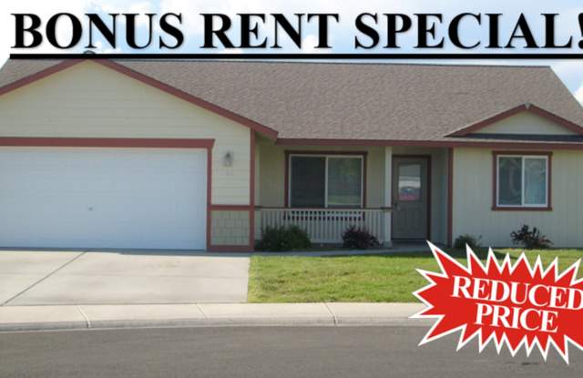BONUS RENT SPECIAL! 3 Bedroom, 2 Bath Home for September Rent! - 505 East Kristen Avenue, Ellensburg, WA 98926