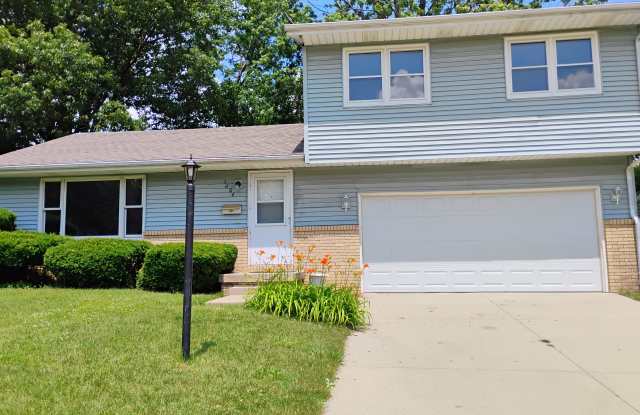 1604 Kingston Dr photos photos
