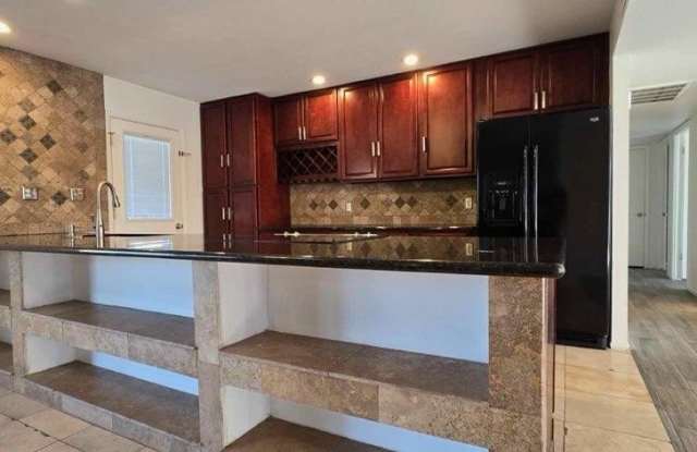 2132 E OXFORD Drive photos photos