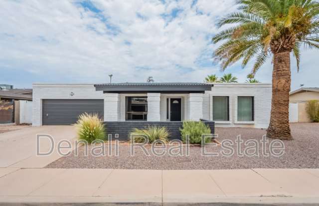 1858 W. Navarro Avenue photos photos