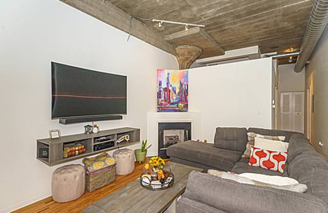1000 West 15th Street Gallery 2