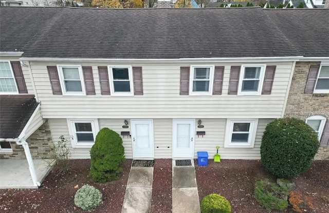 2080 Johnston Drive photos photos