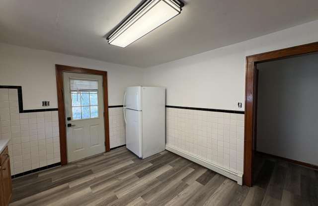 241 Lyndwood Avenue Gallery 3