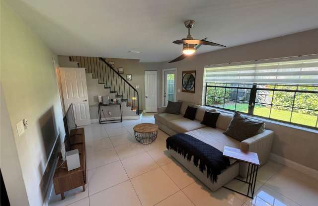 608 NE 29th Drive photos photos 608 NE 29th Drive photos photos