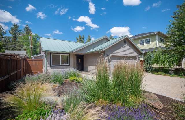Quintessential Bend Living - 3 Bed | 2 Bath Home on Bend's Westside photos photos