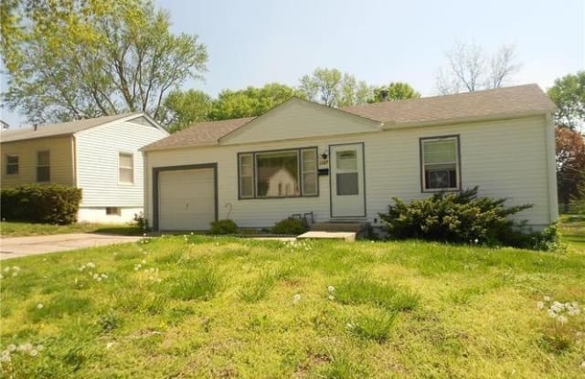 1327 South Crane Street - 1327 South Crane Street, Independence, MO 64055