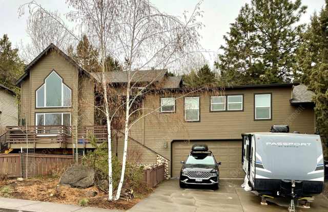 Furnished 1 BR ADU in Beautiful Awbrey Butte photos photos