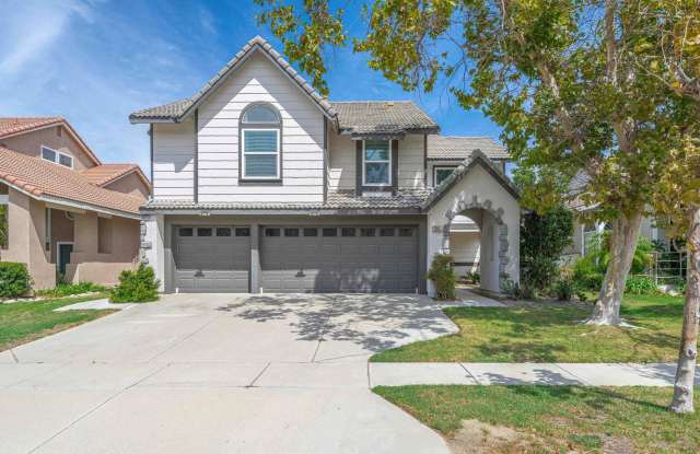 Scenic 5BD home in Sierra Del Oro Community - 2985 Amber Drive, Corona, CA 92882