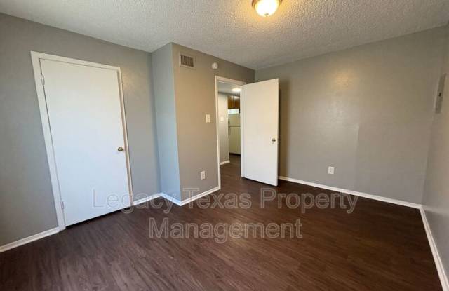 1712 Short ST - 1712 Short ST Unit B photos photos