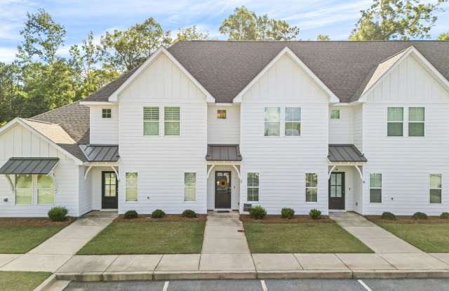 630 Village Drive, Unit 3, Opelika Gallery 1