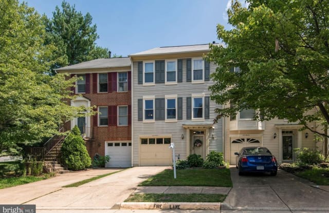 20964 PROMONTORY SQ - 20964 Promontory Square, Cascades, VA 20165