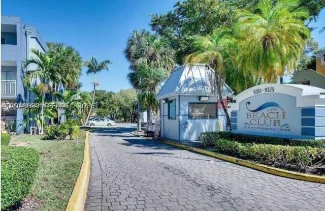 9365 Fontainebleau Blvd photos photos