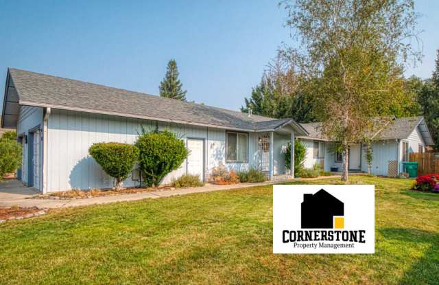 1365 SW Sun Glo Drive Gallery 2
