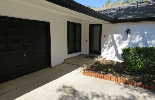 13906 THEBES CIR Gallery 3