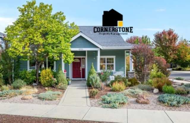 1033 Lithia Way Gallery 1