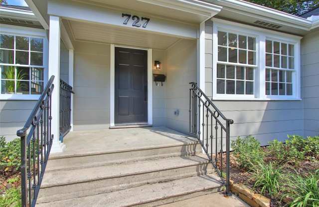 727 Fugate Street Gallery 2