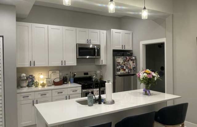 1345 North Bosworth Ave. photos photos