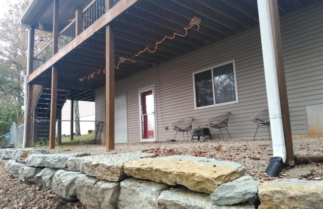 490 Compton Ridge, Unit A - 490 Compton Ridge Road, Stone County, MO 65616