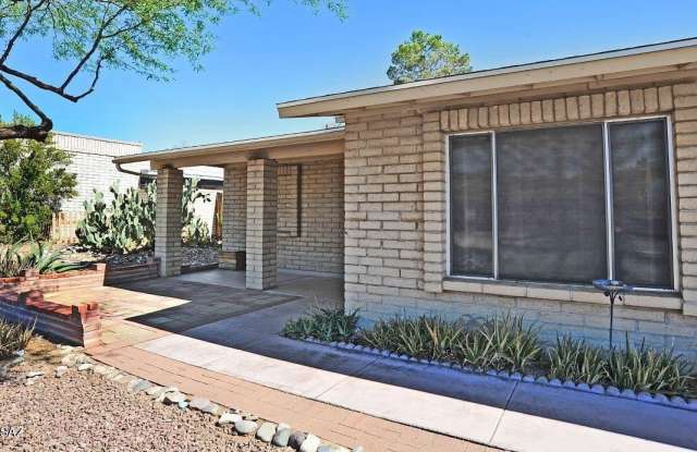 4741 W Red Wolf Drive Gallery 3